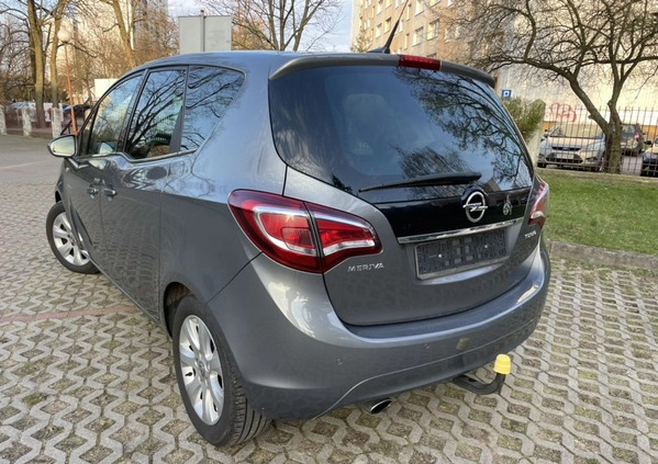 Opel Meriva cena 39999 przebieg: 108000, rok produkcji 2015 z Górzno małe 352